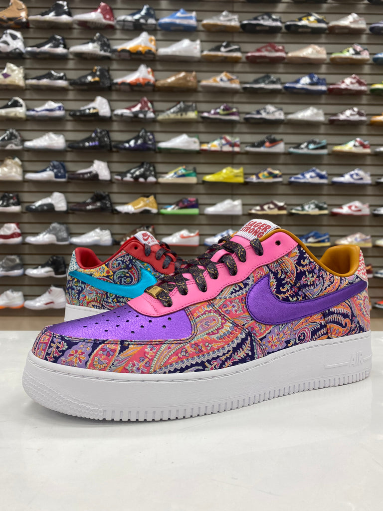 gouden koper vrachtauto Nike Air Force 1 Low Bespoke ID &quot;SAGER STRONG&quot; 815773 991