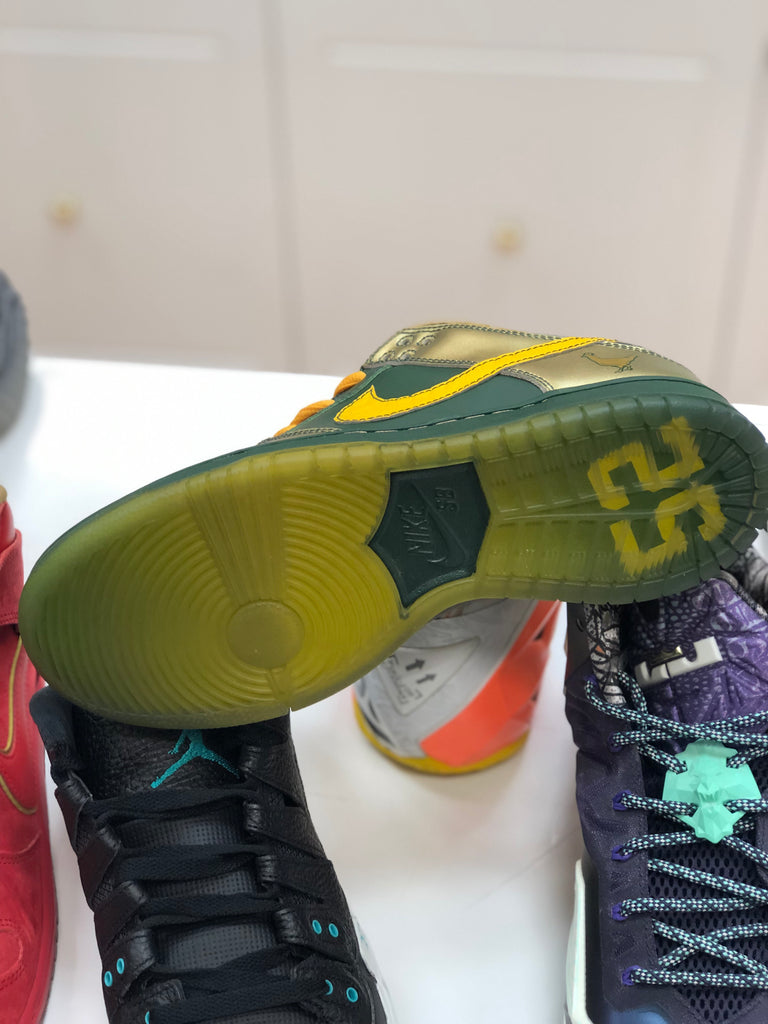 Pre-Owned Nike SB Dunk Low "Doernbecher" 2018 BV8740 377